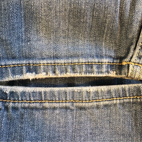 Hollister Low Rise Skinny Leg Jeans Women’s 7L 28x33 Blue Medium Wash Whiskers - Picture 8 of 11